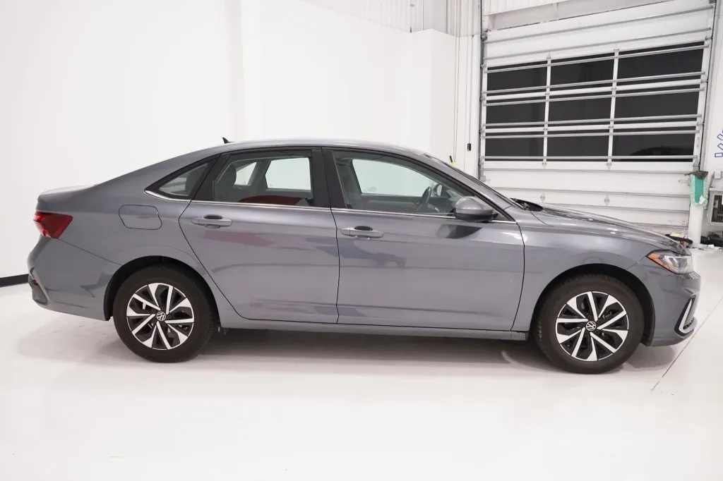 2025 Volkswagen Jetta S