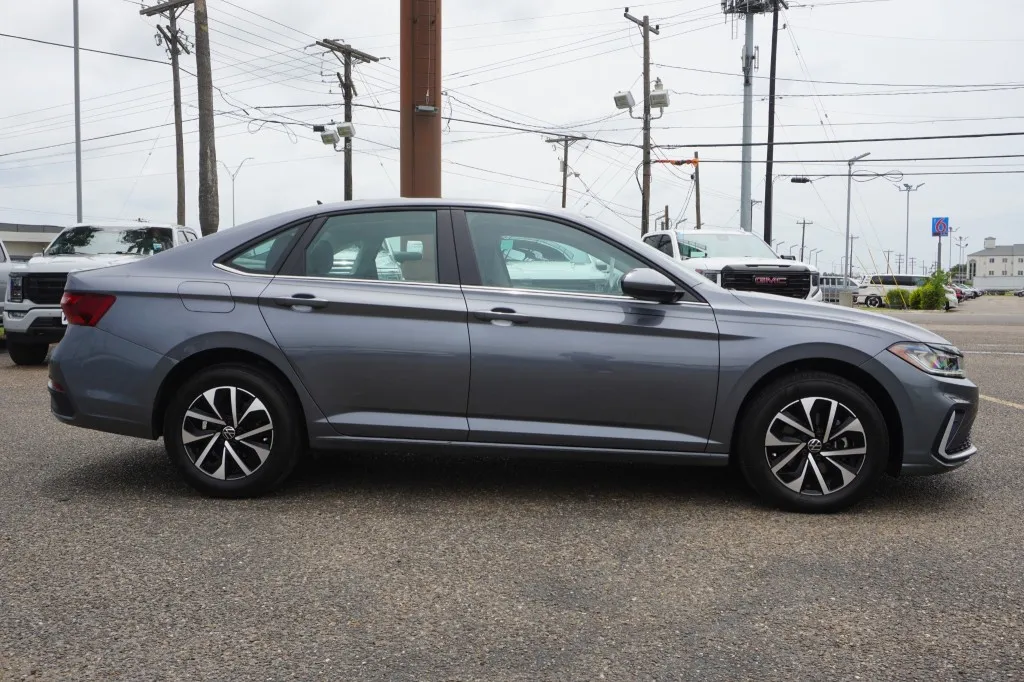 2025 Volkswagen Jetta S