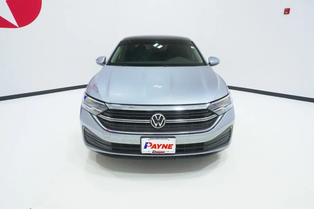 2023 Volkswagen Jetta SE