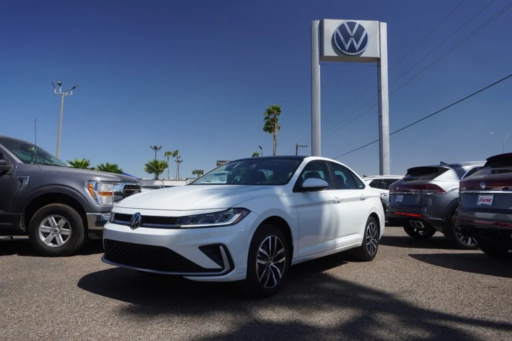 2026 Volkswagen Jetta SE