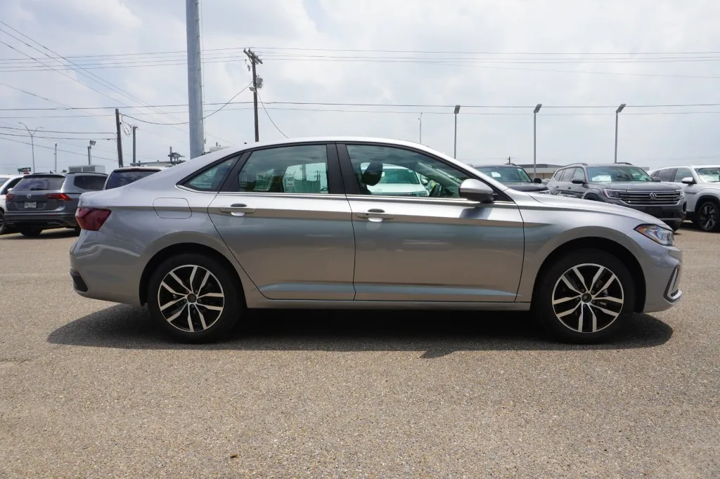 2026 Volkswagen Jetta SE
