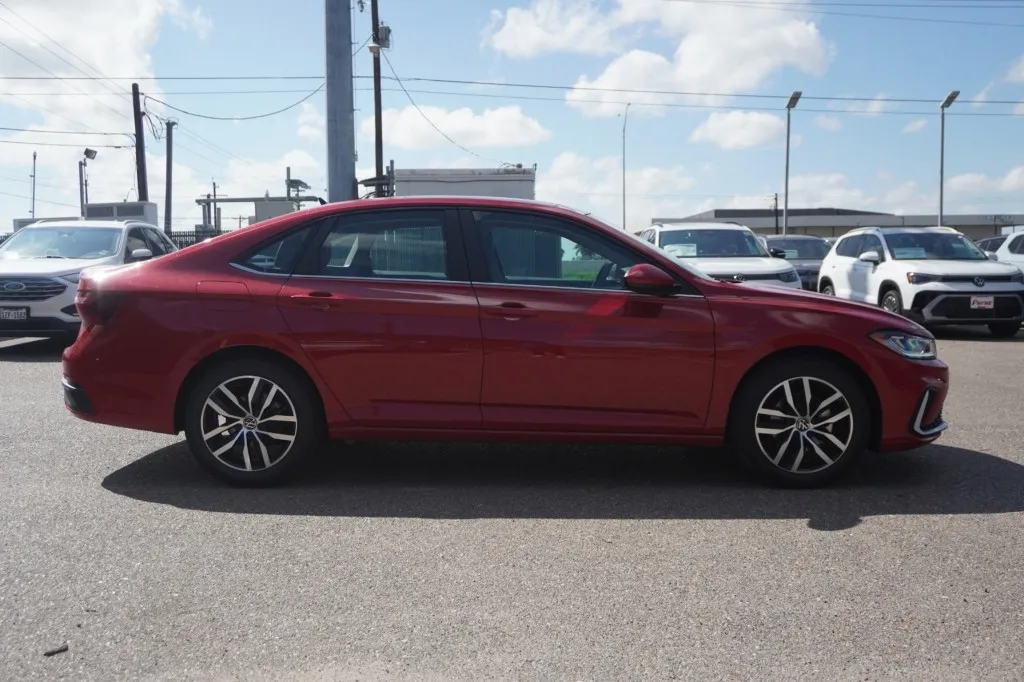 2027 Volkswagen Jetta SE