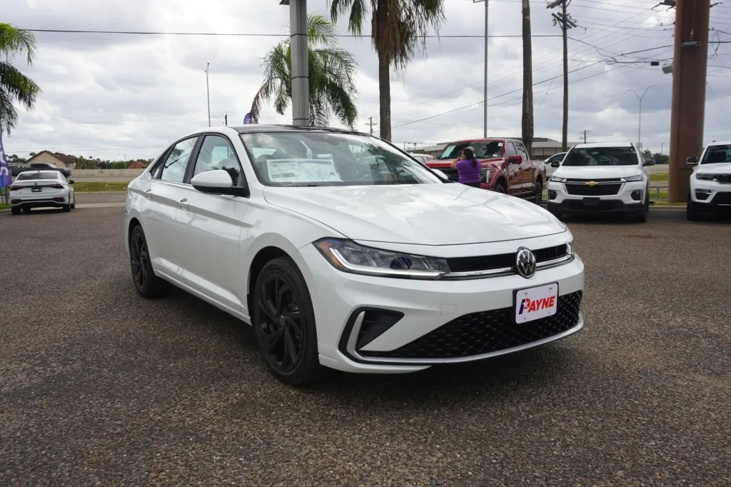 2027 Volkswagen Jetta SE