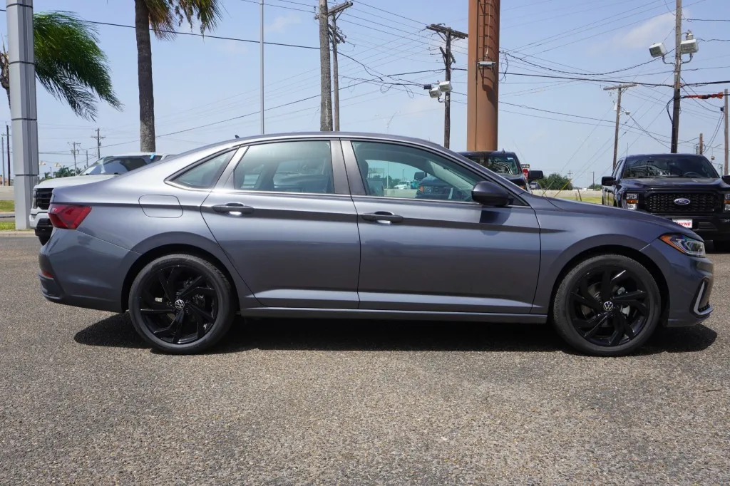 2026 Volkswagen Jetta SE