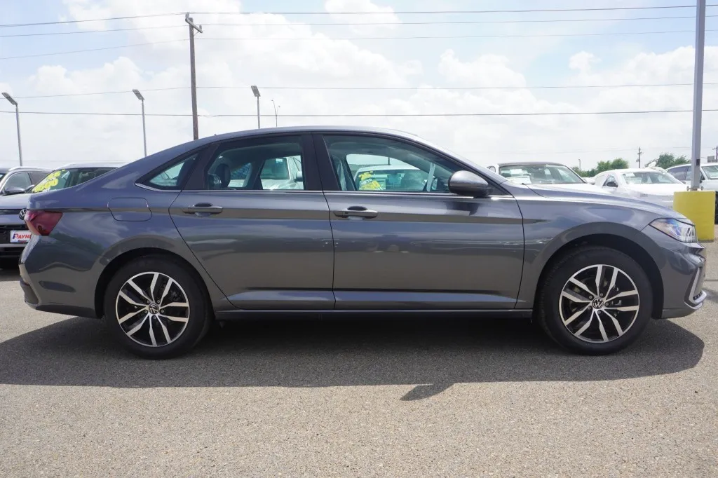 2026 Volkswagen Jetta SE