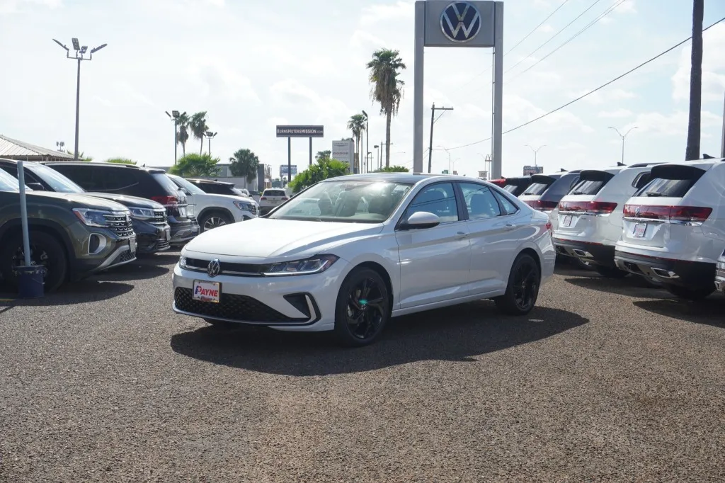 2025 Volkswagen Jetta SE