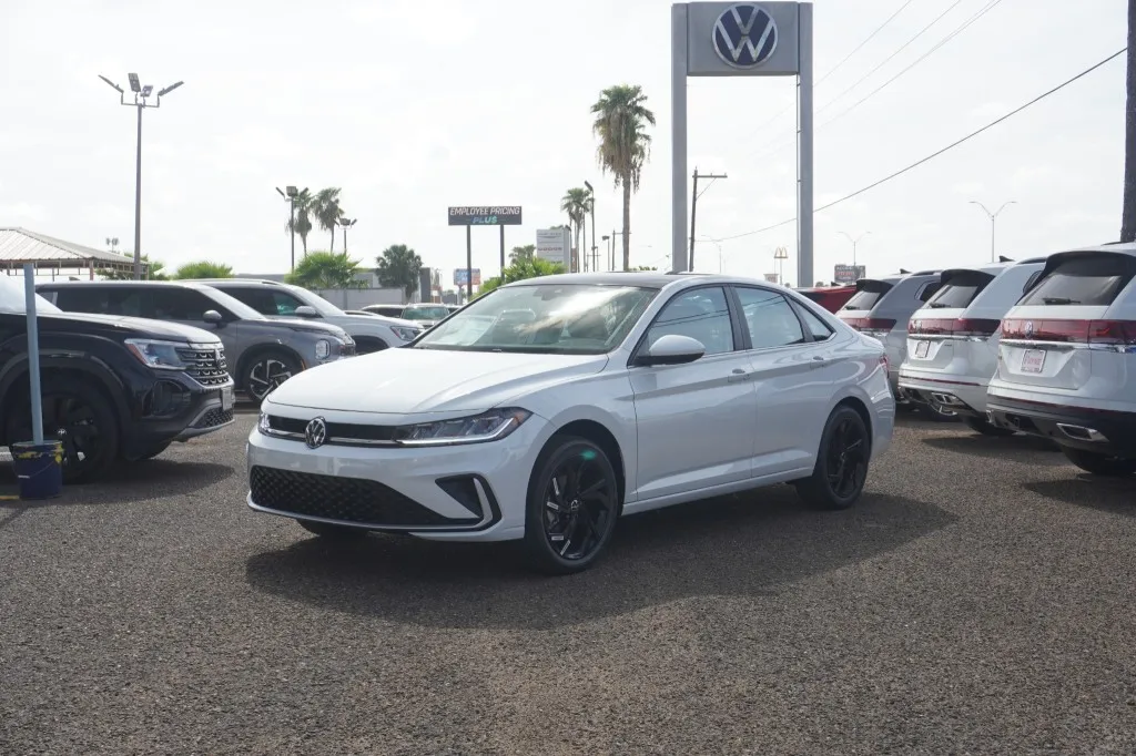 2025 Volkswagen Jetta SE
