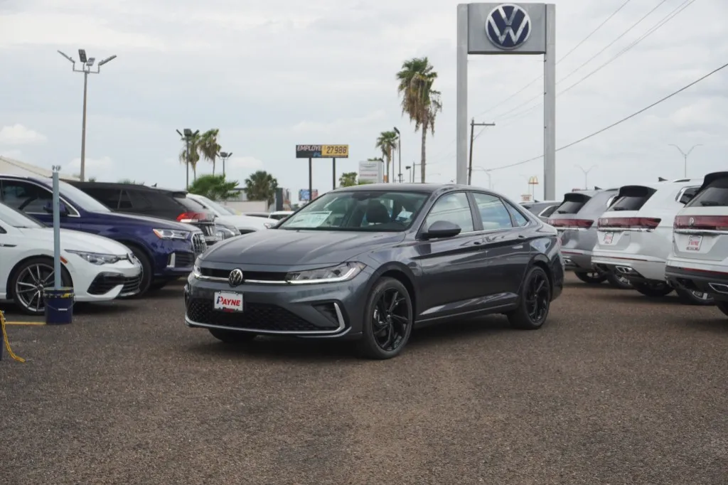 2025 Volkswagen Jetta SE