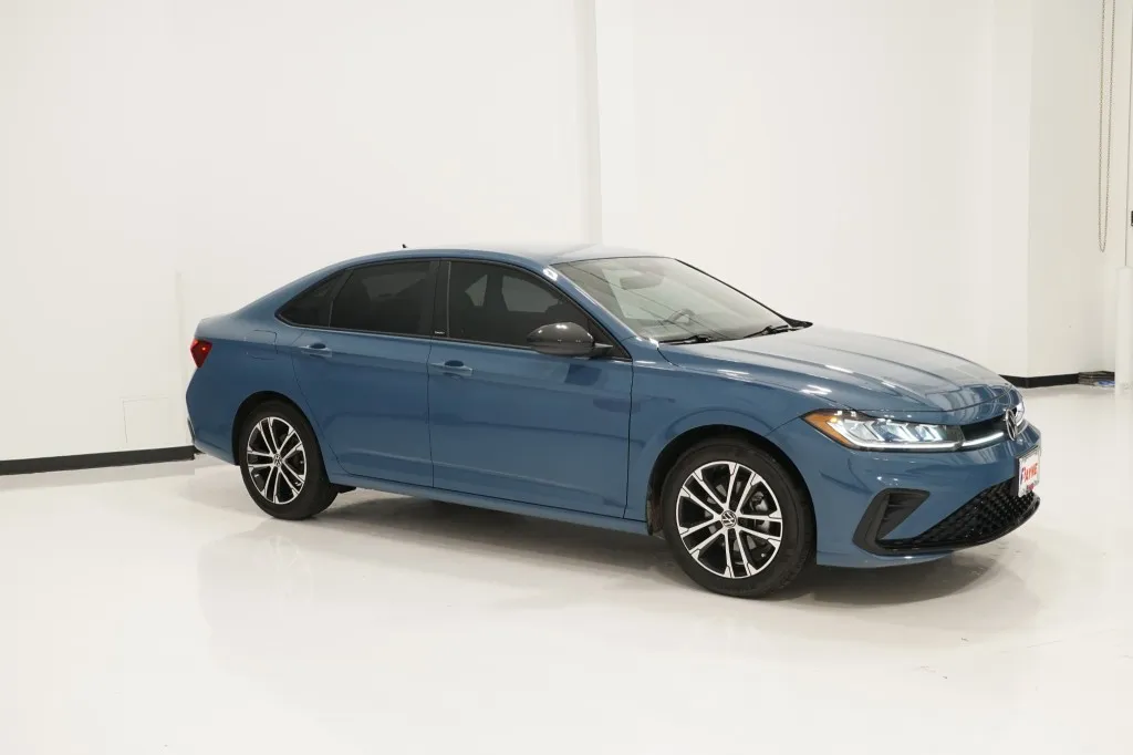 2025 Volkswagen Jetta Sport