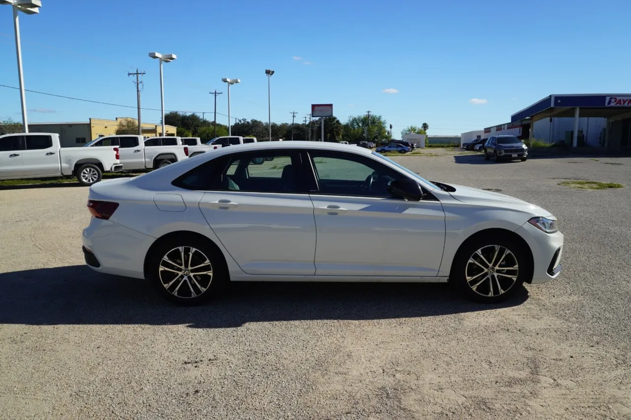 2025 Volkswagen Jetta Sport