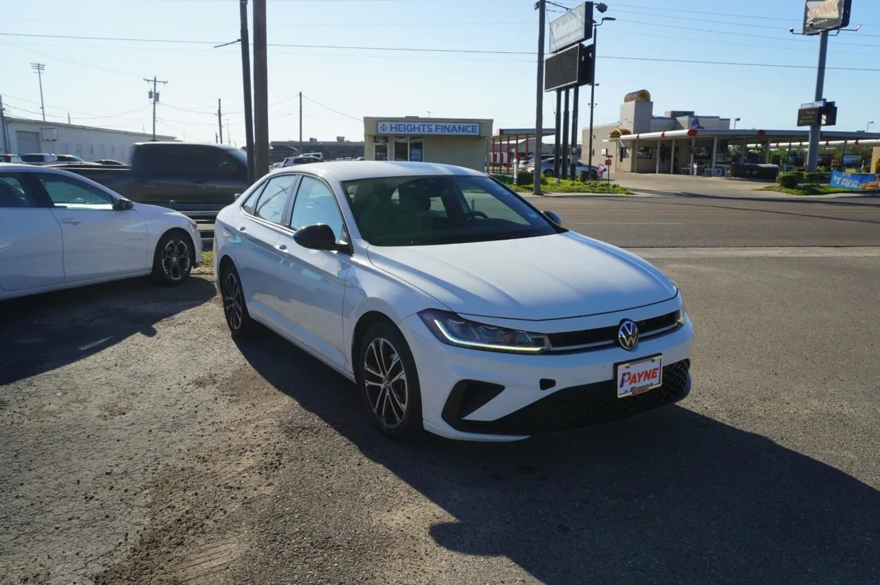 2025 Volkswagen Jetta Sport