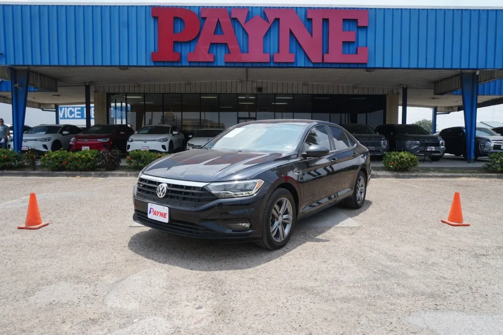 2019 Volkswagen Jetta R-Line