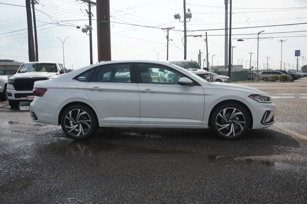 2027 Volkswagen Jetta SEL
