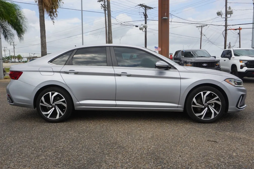 2025 Volkswagen Jetta SEL