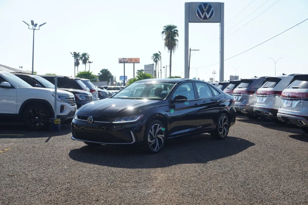 2025 Volkswagen Jetta SEL