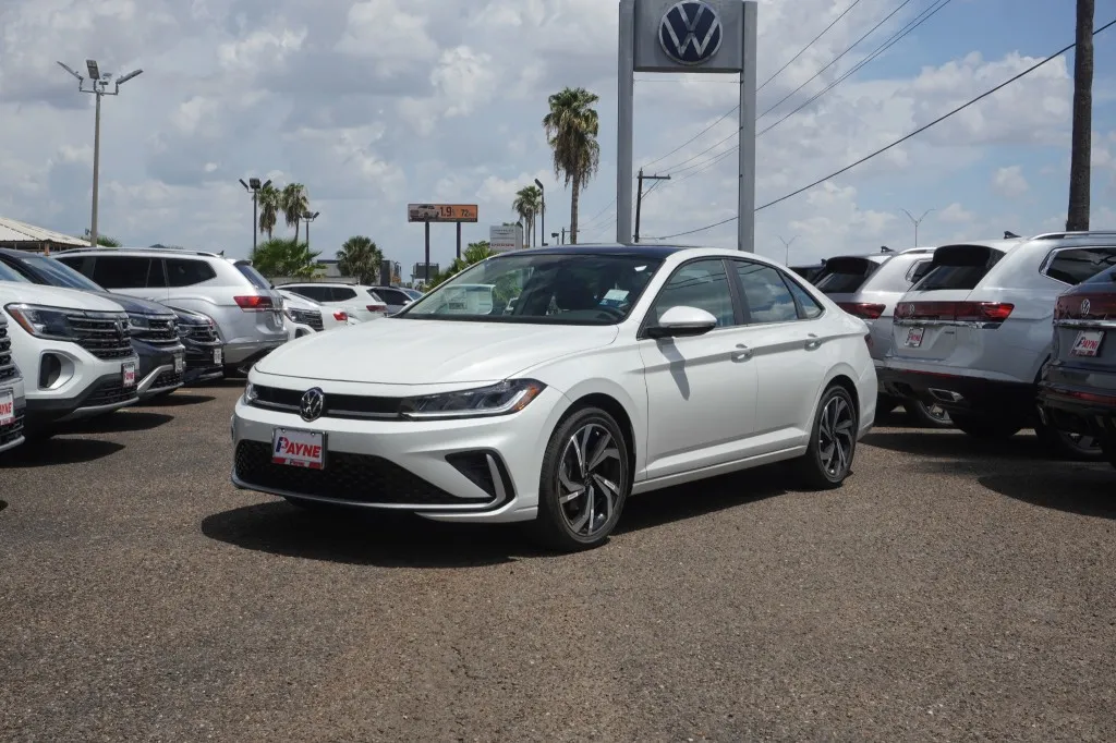 2025 Volkswagen Jetta SEL