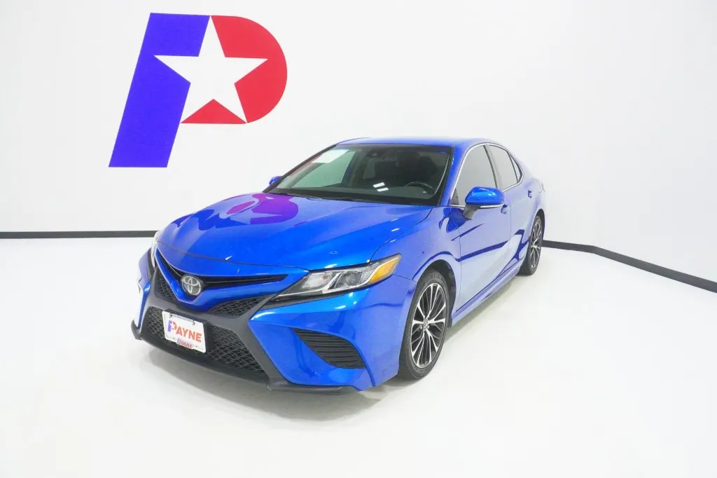 2019 Toyota Camry SE