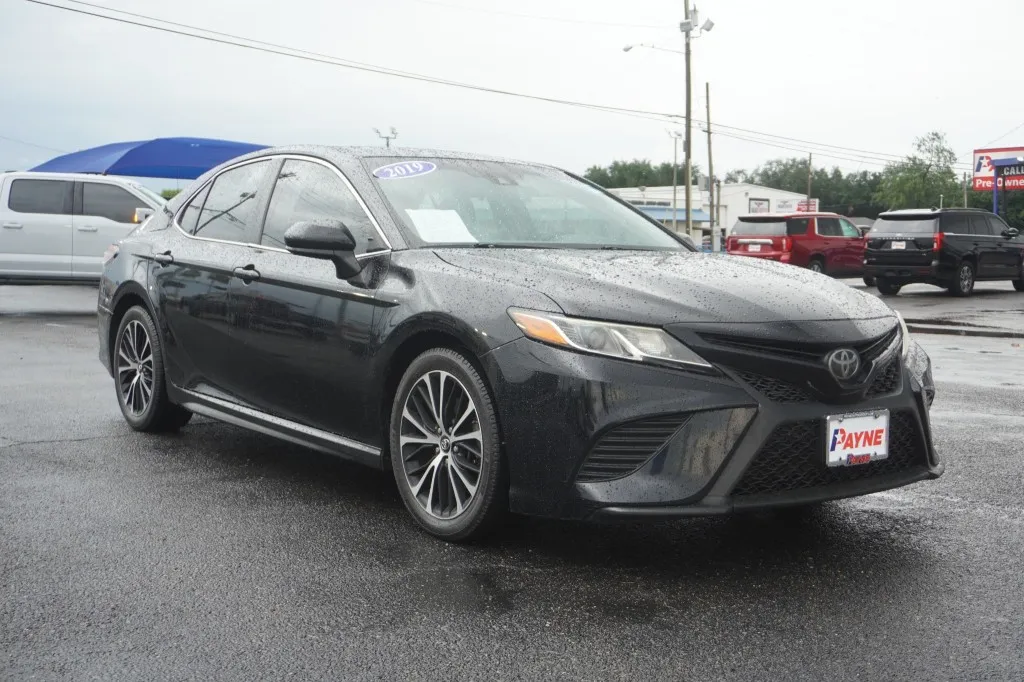 2019 Toyota Camry LE
