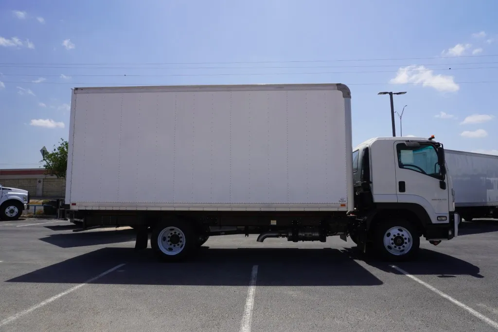 2026 Chevrolet 6500 XD LCF Diesel 