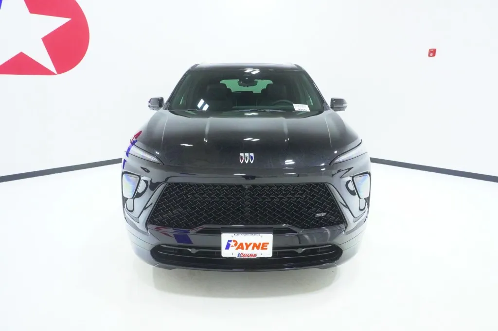 2026 Buick Enclave Sport Touring - Photo 2