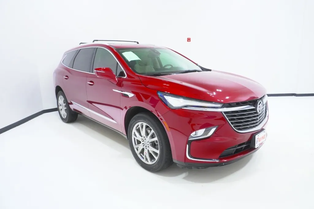2024 Buick Enclave Essence