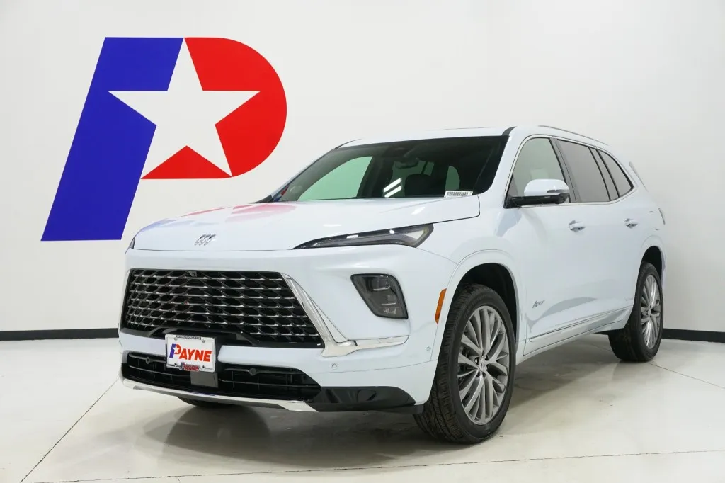 2026 Buick Enclave Avenir's photo