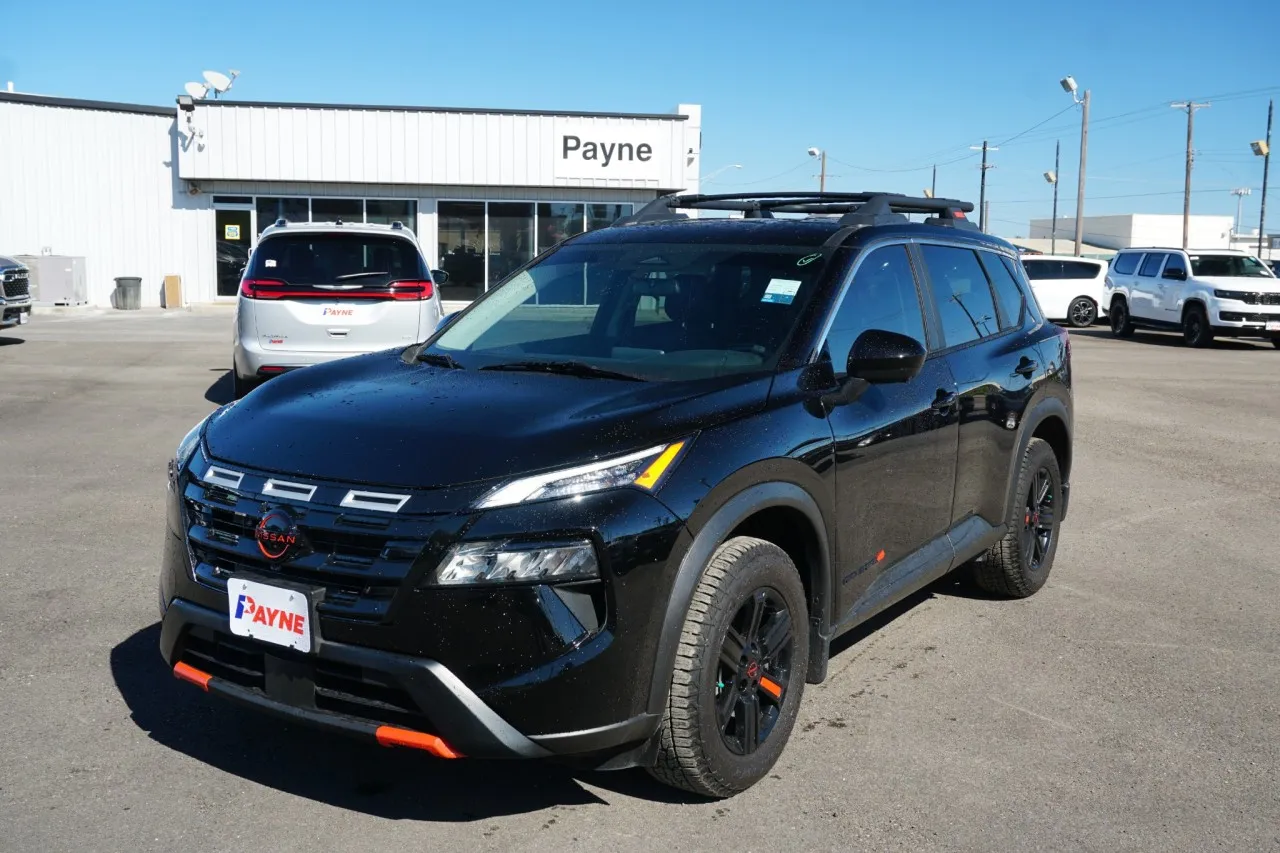 2025 Nissan Rogue Rock Creek