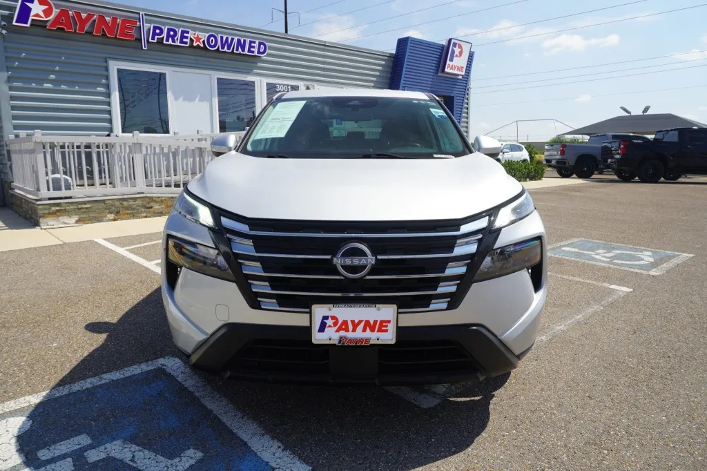 2024 Nissan Rogue SV