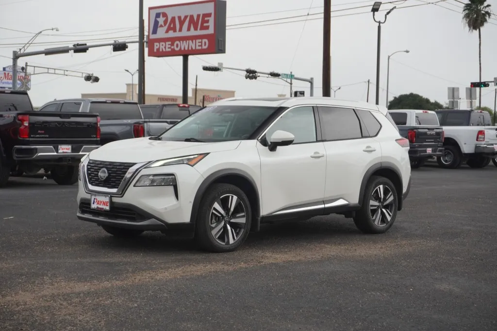 2023 Nissan Rogue SL