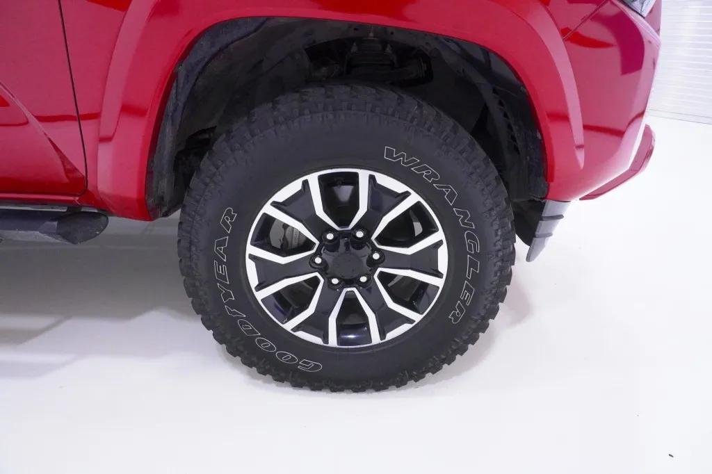2021 Toyota Tacoma 2WD SR5