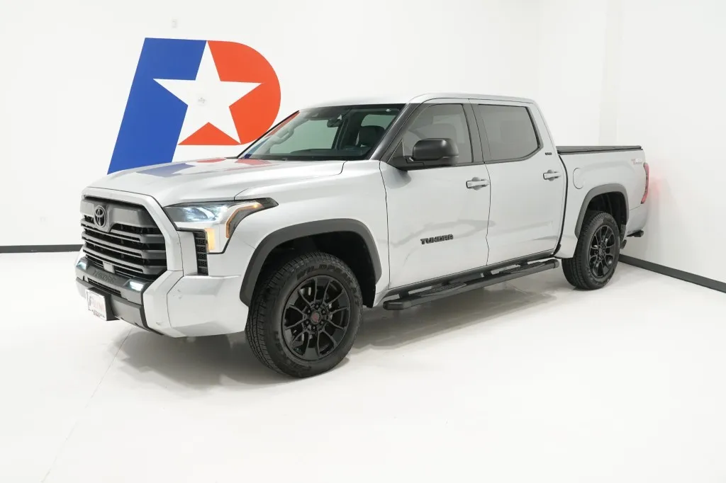 2024 Toyota Tundra 4WD SR5