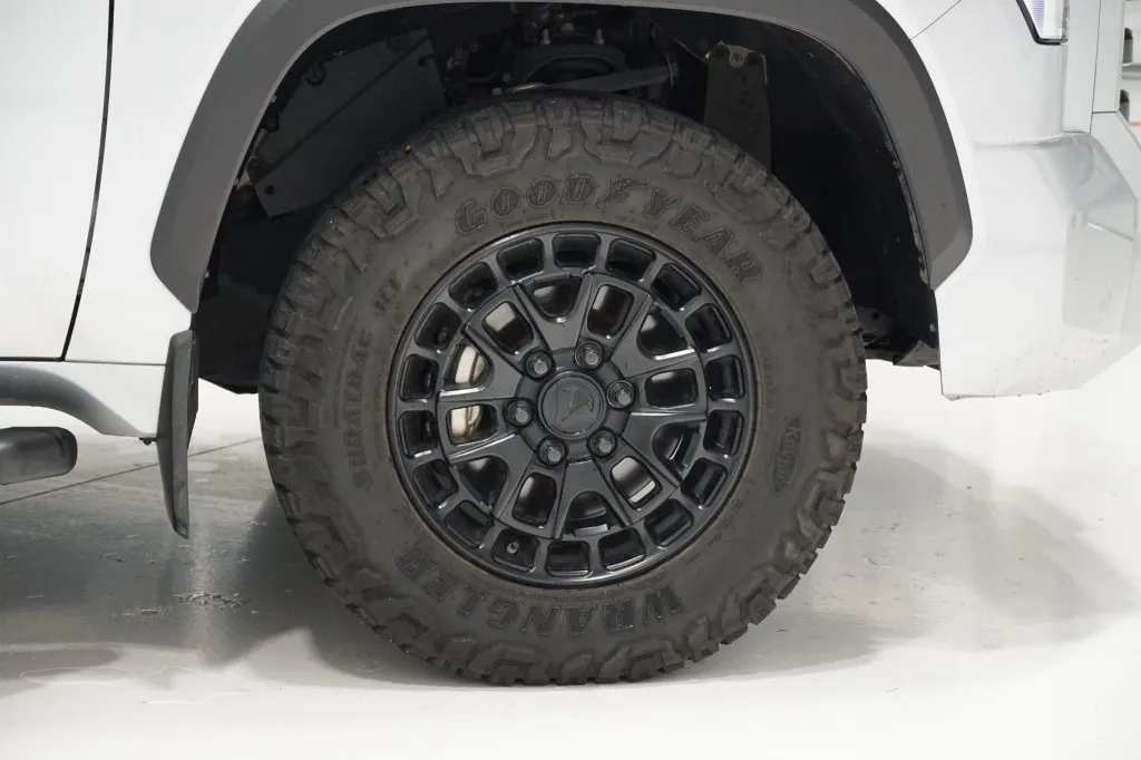 2025 Toyota Tundra 4WD SR