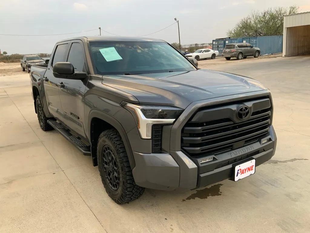 2025 Toyota Tundra SR5
