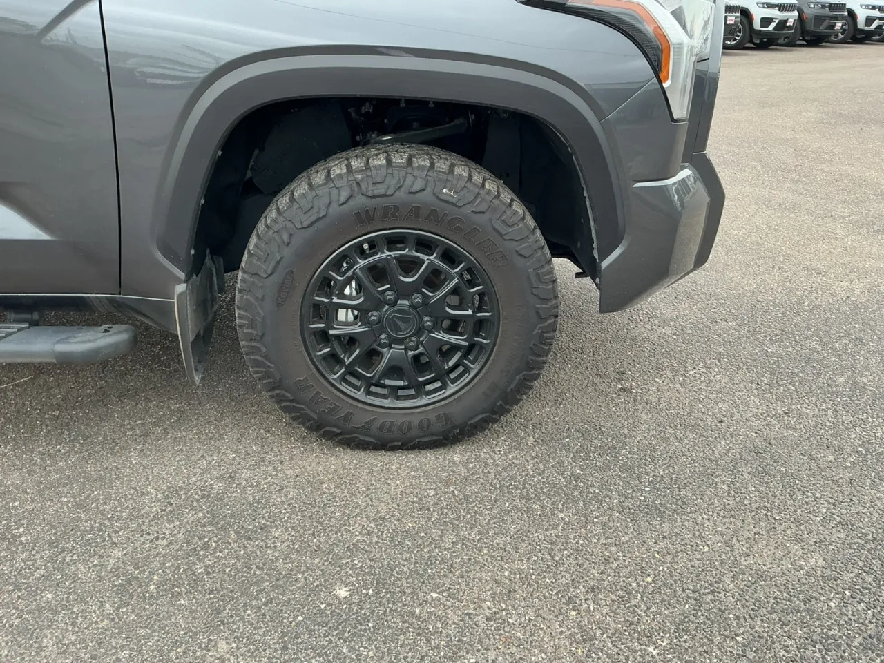 2025 Toyota Tundra 4WD SR