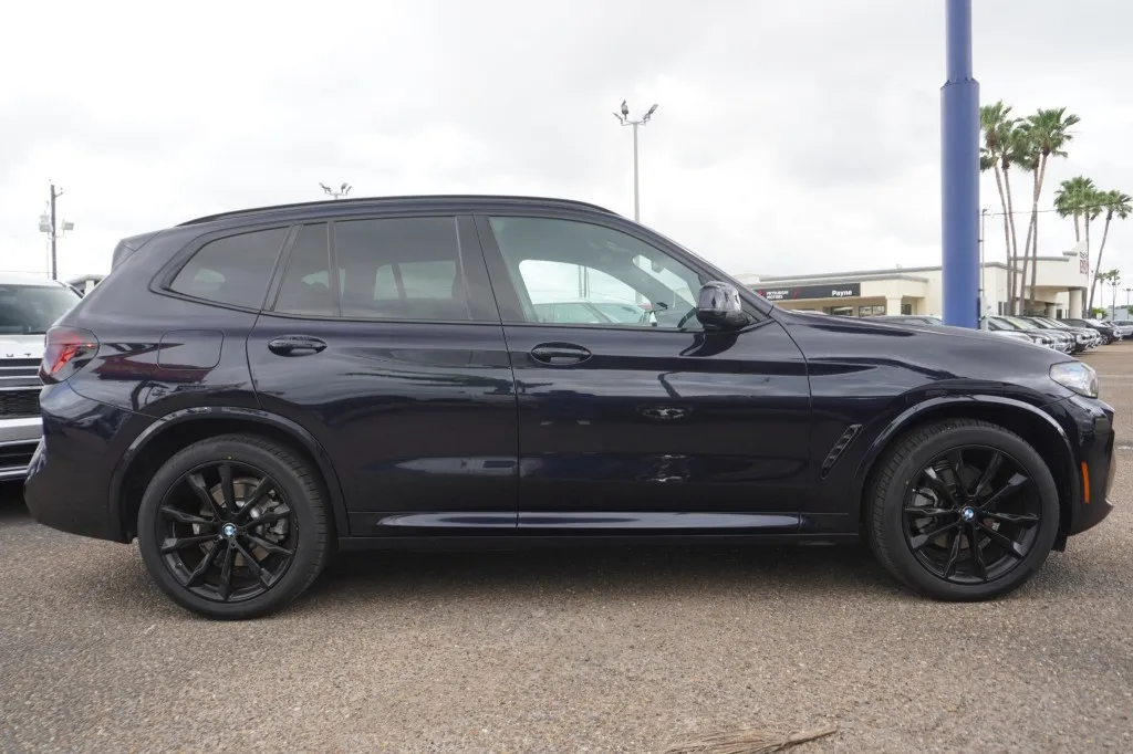 2023 BMW X3 sDrive30i
