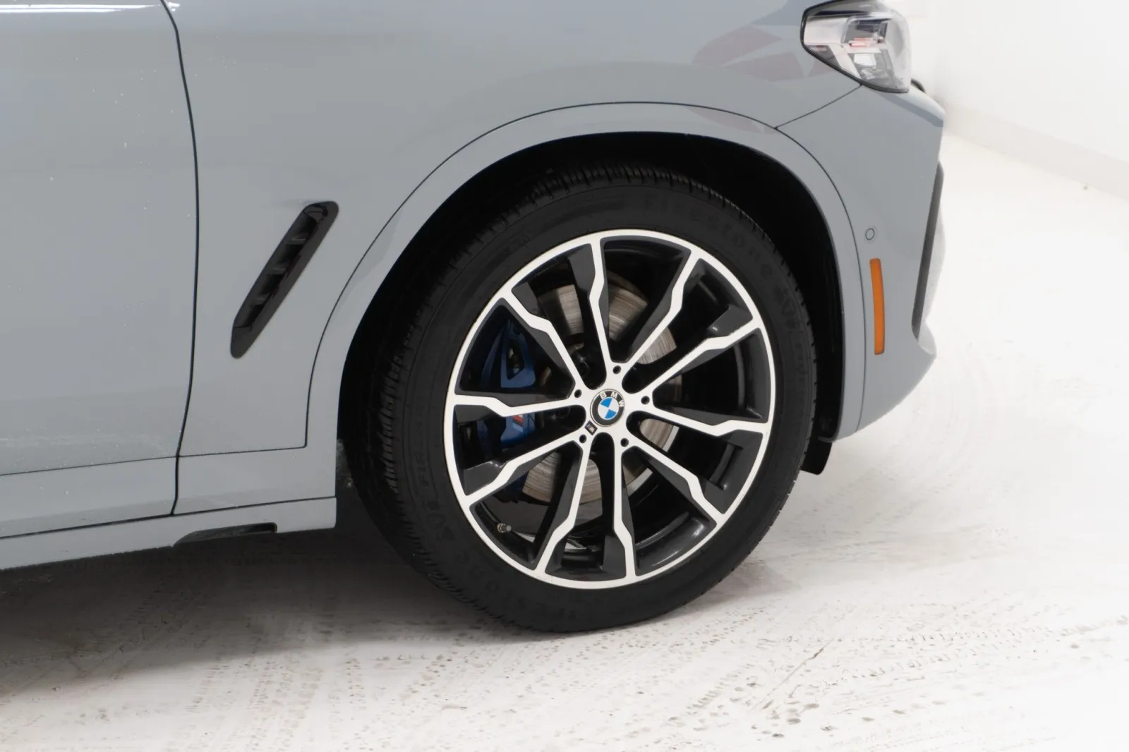 2023 BMW X3 M40i