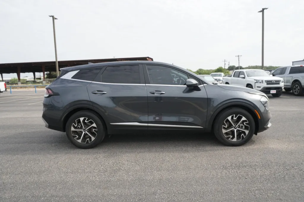 2023 KIA Sportage EX 2023 KIA Sportage EX