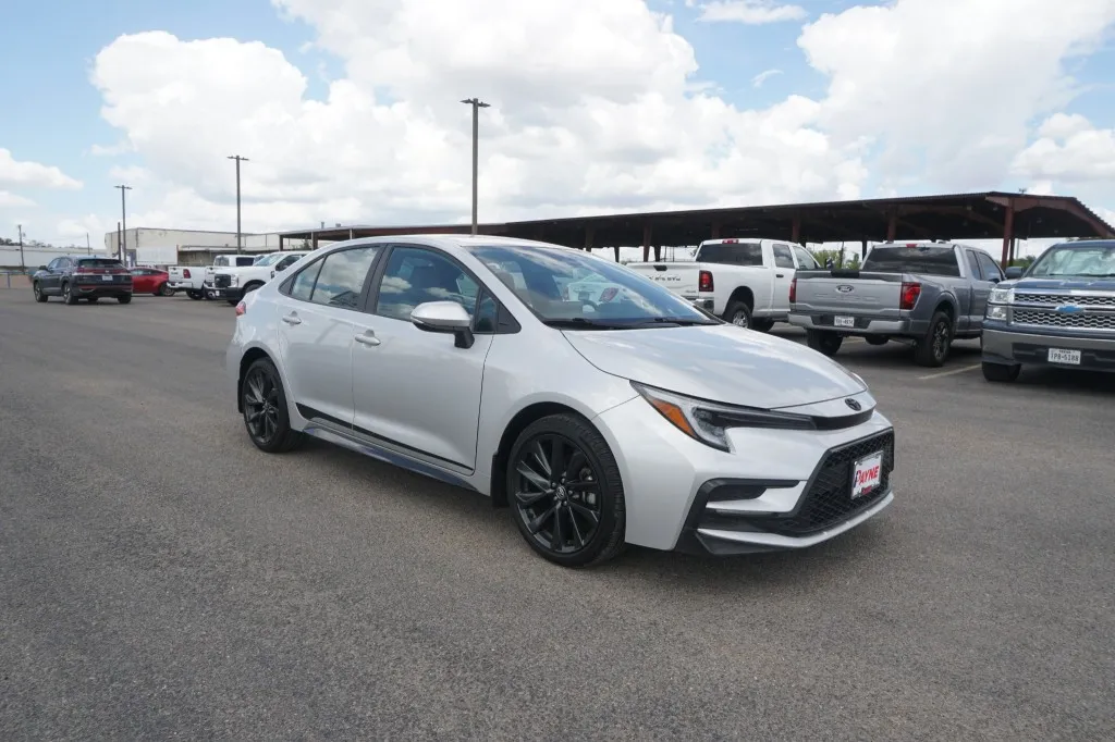 2025 Toyota Corolla SE