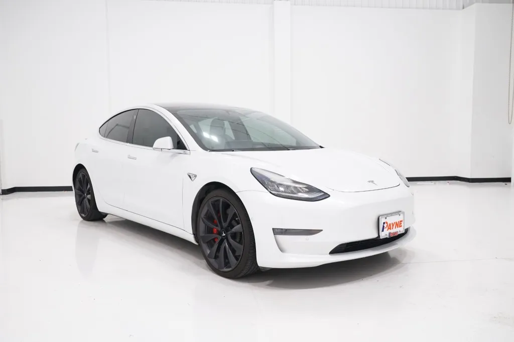2020 Tesla Model 3 Performance