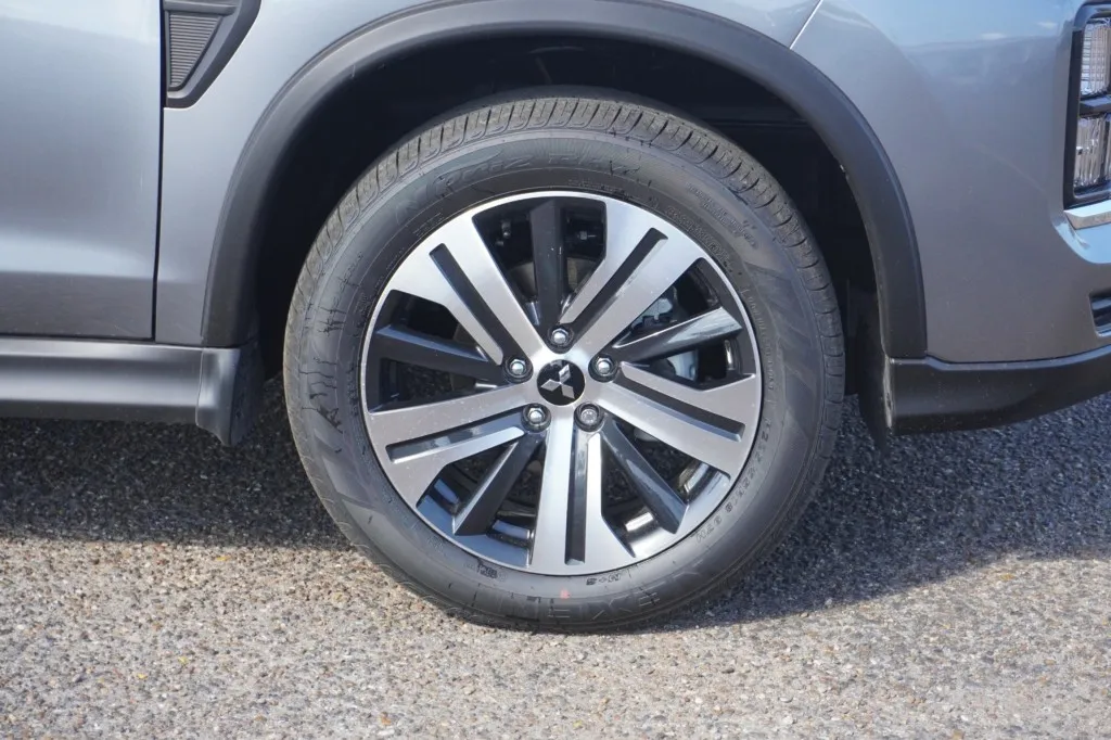 2027 Mitsubishi Outlander Sport S