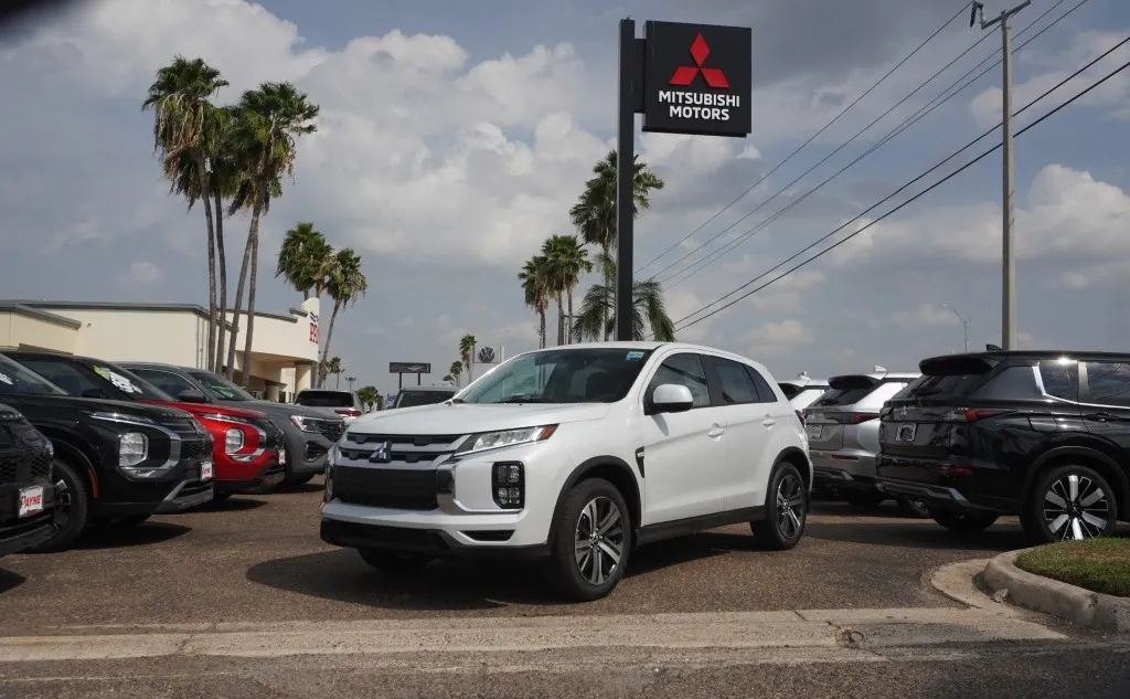 2027 Mitsubishi Outlander Sport S