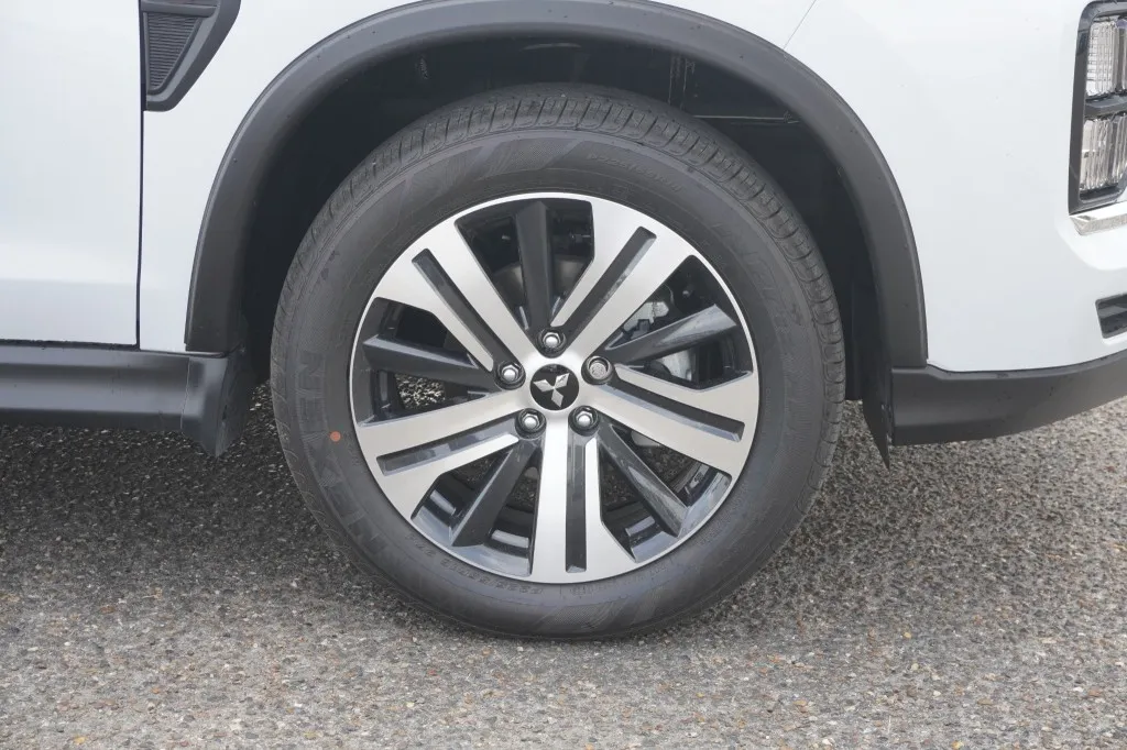 2027 Mitsubishi Outlander Sport S