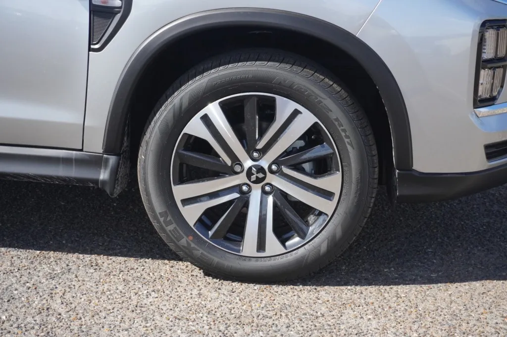 2027 Mitsubishi Outlander Sport S