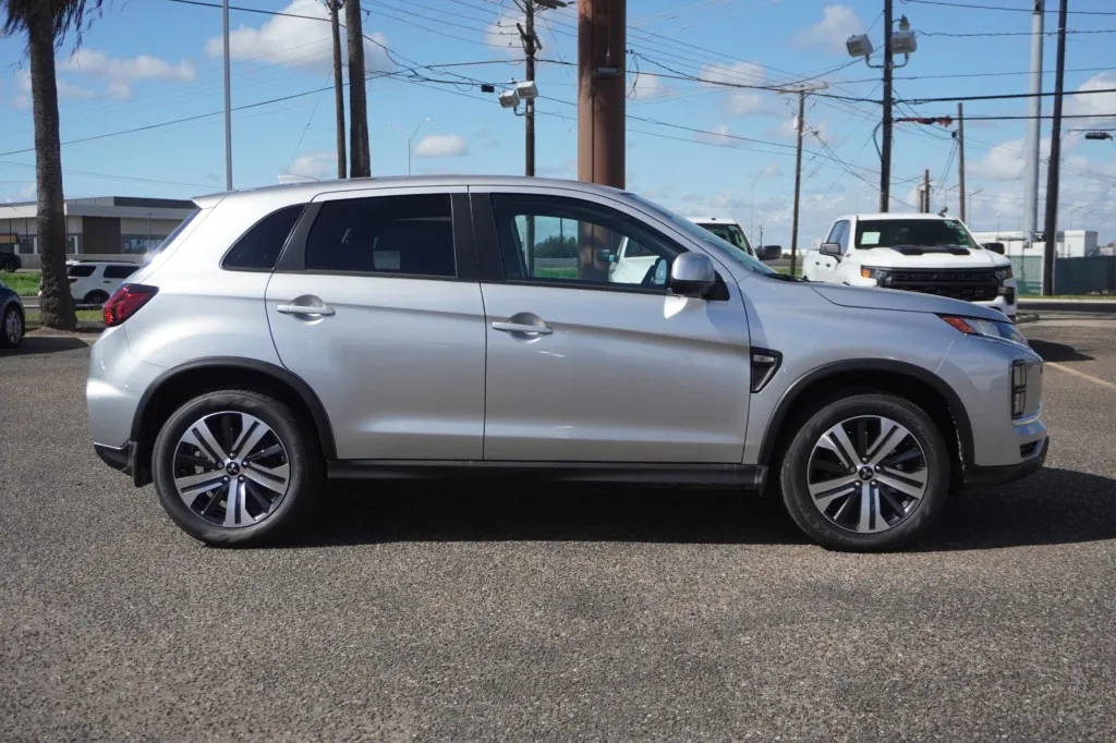 2027 Mitsubishi Outlander Sport S