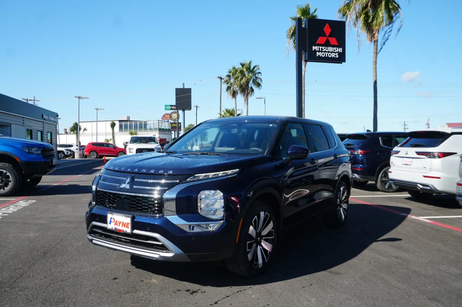 2025 Mitsubishi Outlander SE