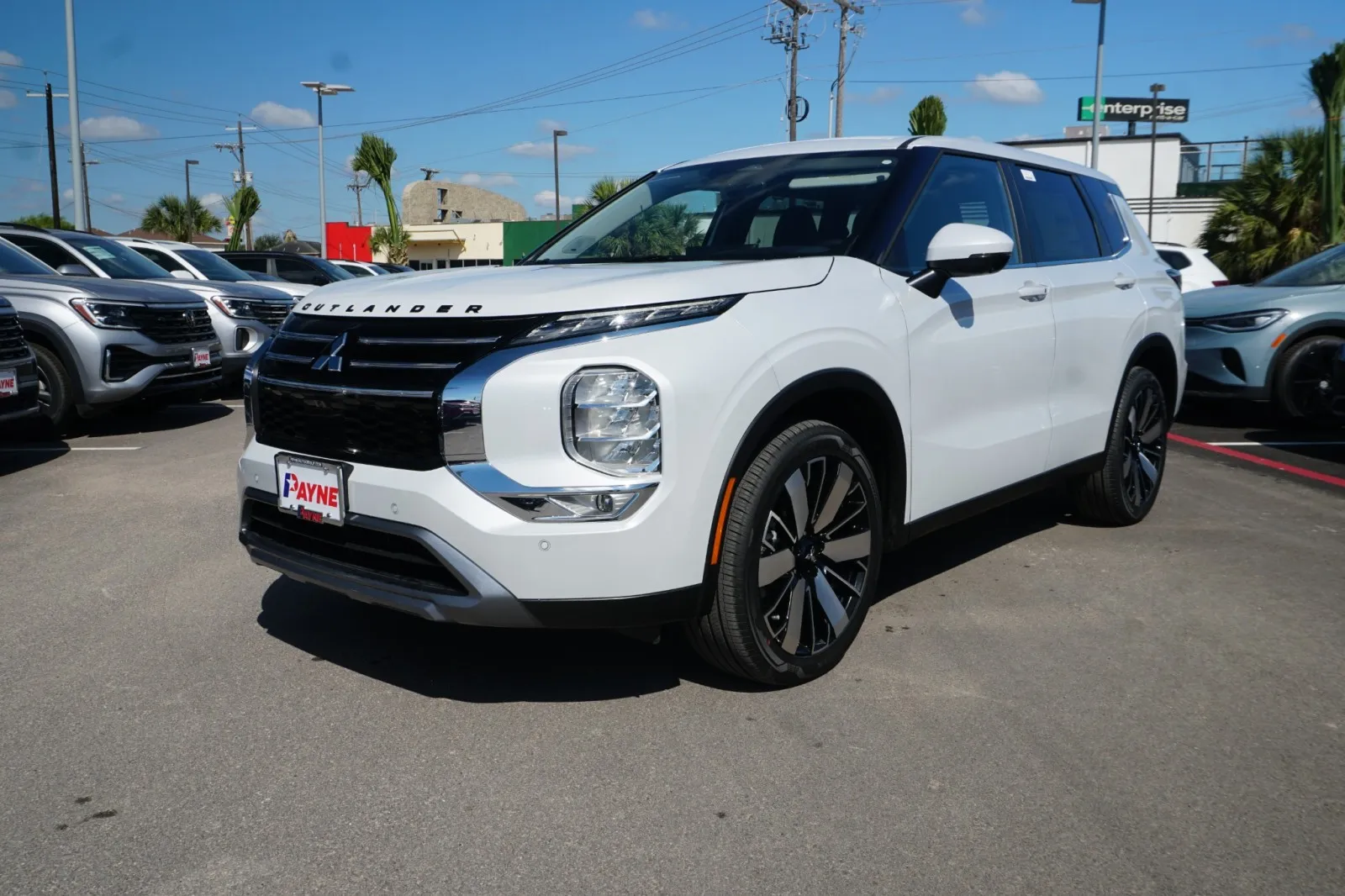 2025 Mitsubishi Outlander SE