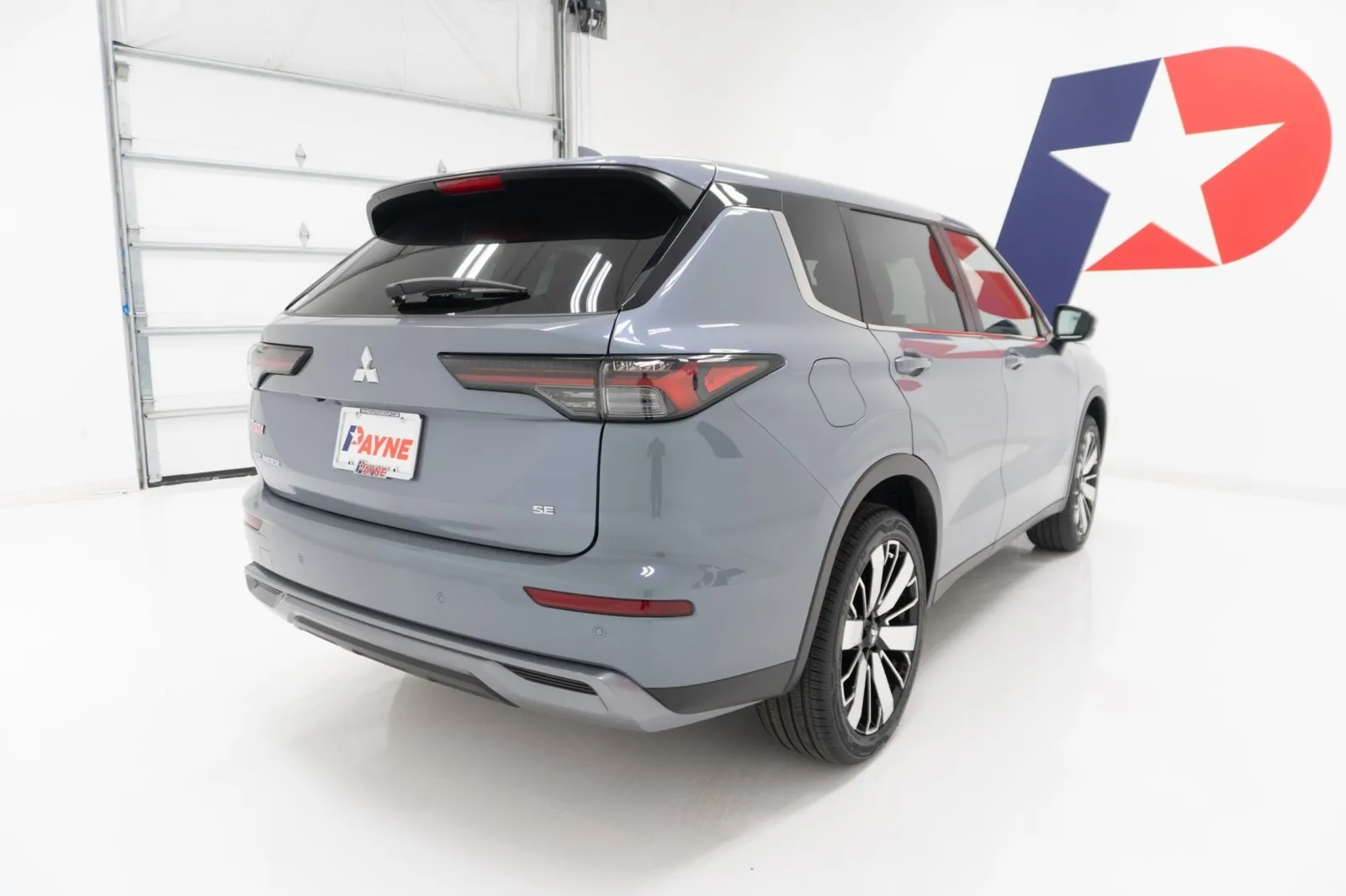 2026 Mitsubishi Outlander SE