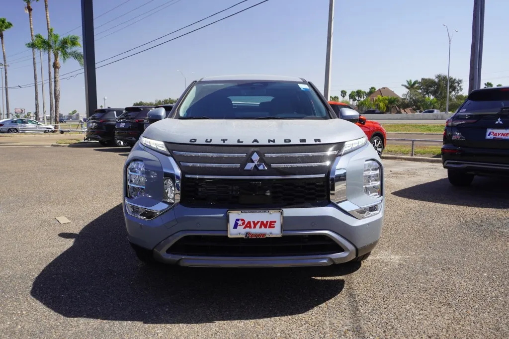 2026 Mitsubishi Outlander SE