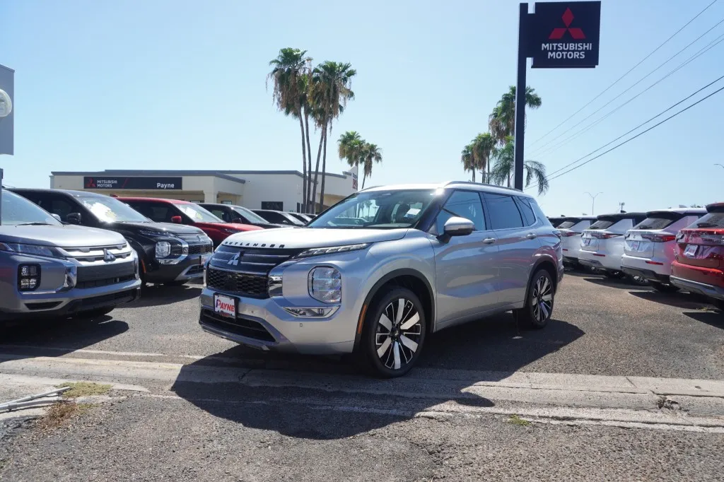 2025 Mitsubishi Outlander SEL
