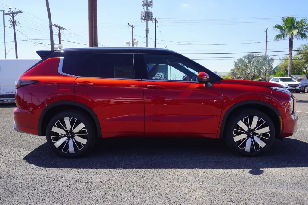 2026 Mitsubishi Outlander SEL